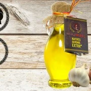 Knoblauchöl (aromatisiertes Olivenöl)