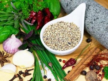 Pfeffer weiß, grob geschrotet, Steakpfeffer grob
