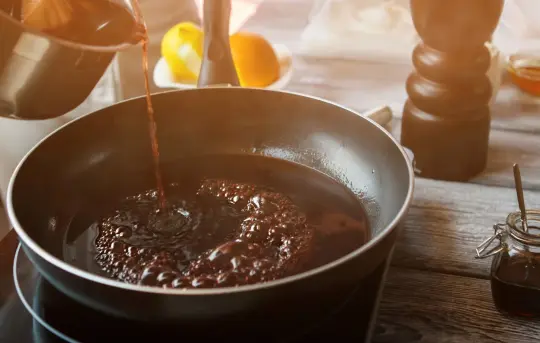 Dunkler Bratensaft, vegan